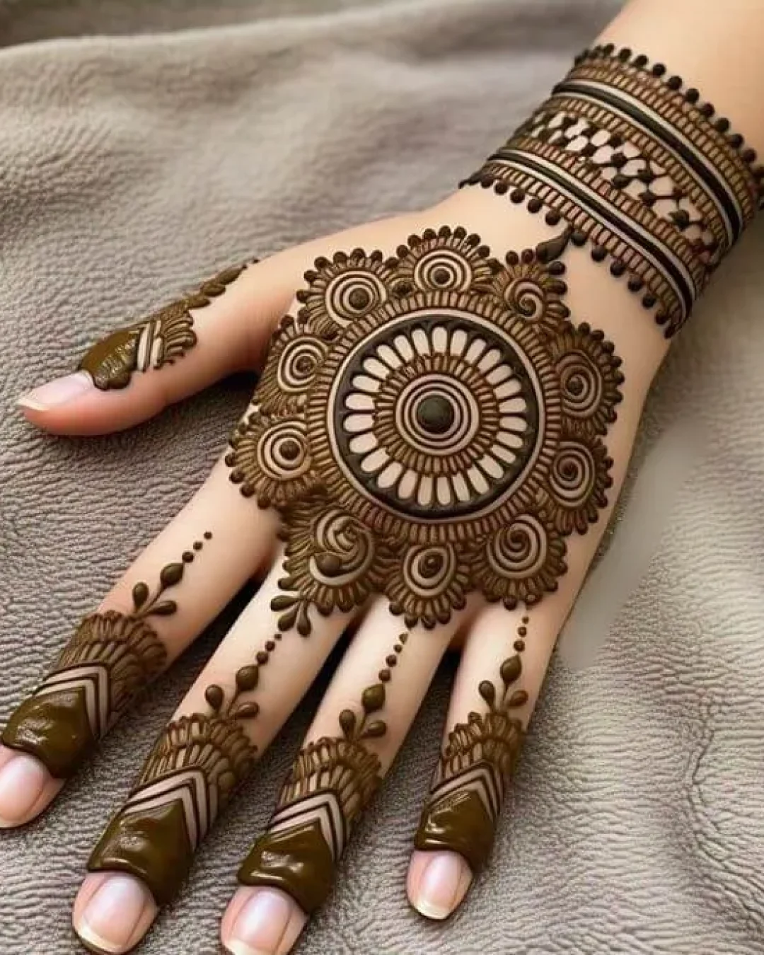 imgi_5_0fef666e3e4ff2979f68624a0d9b6fe4_q2mzm_736